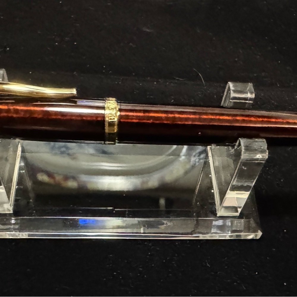 Waterman “Carene” Fountain Pen 18k M Nib - Picture 2 of 3